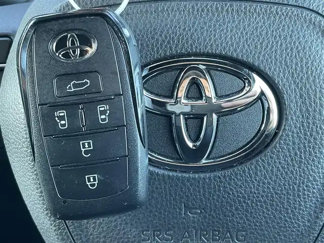 トヨタ ヴォクシー ハイブリッド S－Z 東京都 2023(令5)年 1.6万km スパークリングブラックパールクリスタルシャイン 快適利便パッケージＨｉ/純正１０．５型メーカーナビ/CD/DVD/BT/AM/FM/TV/HDMI/AppleCarplay/androidauto/バックカメラ/モデリスタエアロ/モデリスタＦグリル/三眼ＬＥＤライト/ヘッドアップディスプレイ/ＡＣ１５００Ｗ/ビルトインＥＴＣ２．０/ドライブレコーダー/ハーフレザーシート/シートヒーター/ステアリングヒーター