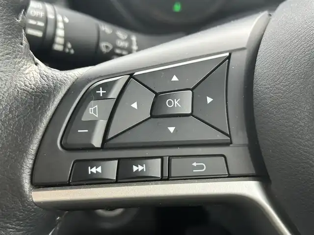 三菱 デリカミニ G プレミアム 東京都 2024(令6)年 0.5万km ナチュラルアイボリーメタリック プッシュスタート/オートパーキング/純正ナビ　/純正フロアマット/シートヒーター/ステアリングヒーター/クルーズコントロール/ステアリングリモコン/ミラーモニター/全方位バックミラー/両側電動スライドドア/電動トランクリッド/フルフラットシート/ルーフレール/説明書/保証書/スペアキー1本