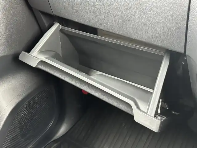 三菱 デリカミニ G プレミアム 東京都 2024(令6)年 0.5万km ナチュラルアイボリーメタリック プッシュスタート/オートパーキング/純正ナビ　/純正フロアマット/シートヒーター/ステアリングヒーター/クルーズコントロール/ステアリングリモコン/ミラーモニター/全方位バックミラー/両側電動スライドドア/電動トランクリッド/フルフラットシート/ルーフレール/説明書/保証書/スペアキー1本