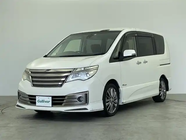 日産 セレナ ライダー パフォ Bライン S HV 群馬県 2014(平26)年 3.9万km ブリリアントホワイトパール 純正８インチナビ　両側パワースライドドア　衝突軽減ブレーキ　バックカメラ　レーンディパーチャーアラート　純正アルミホイール１７インチ　ビルトインＥＴＣ　ＬＥＤヘッドライト　横滑り防止装置　スマートキー