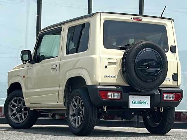 スズキ ジムニー XC 山形県 2022(令4)年 4.4万km シフォンアイボリーメタリックブラック2トーンルーフ ４WD/ツートンカラー/衝突被害軽減システム/純正ナビ/（Bluetooth/CD/DVD/フルセグ)/クルーズコントロール/レーンキープアシスト/ダウンヒルアシストコントロール/横滑り防止装置/アイドリングストップ/前席シートヒーター/フルフラットシート/フォグランプ/オートLEDヘッドライト/ステアリングスイッチ/電動格納ミラー/ウインカーミラー/ドアバイザー/純正フロアマット/純正AW/スマートキー