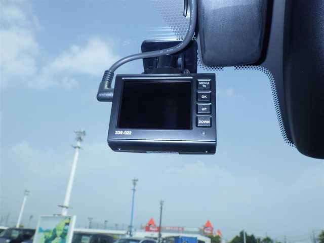 レクサス ＵＸ 200 バージョンC 千葉県 2019(平31)年 2.3万km ソニックチタニウム Lexus Safety System+/・プリクラッシュセーフティ/・レーンディパーチャーアラート/・オートハイビーム/・レーダークルーズコントロール/ブラウンレザーシート/前席パワーシート/シートヒーター/純正SDナビ/地デジTV/【DVD/CD再生機能　Bluetooth接続】/バックカメラ/ドライブレコーダー/革巻きステアリング/ステアリングスイッチ/ETC（2.0）/LEDヘッドライト/フォグライト/ウインカーミラー/クリアランスソナー/純正17インチアルミホイル/サイド/カーテンエアバッグ/スマートキー