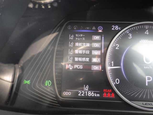レクサス ＵＸ 200 バージョンC 千葉県 2019(平31)年 2.3万km ソニックチタニウム Lexus Safety System+/・プリクラッシュセーフティ/・レーンディパーチャーアラート/・オートハイビーム/・レーダークルーズコントロール/ブラウンレザーシート/前席パワーシート/シートヒーター/純正SDナビ/地デジTV/【DVD/CD再生機能　Bluetooth接続】/バックカメラ/ドライブレコーダー/革巻きステアリング/ステアリングスイッチ/ETC（2.0）/LEDヘッドライト/フォグライト/ウインカーミラー/クリアランスソナー/純正17インチアルミホイル/サイド/カーテンエアバッグ/スマートキー