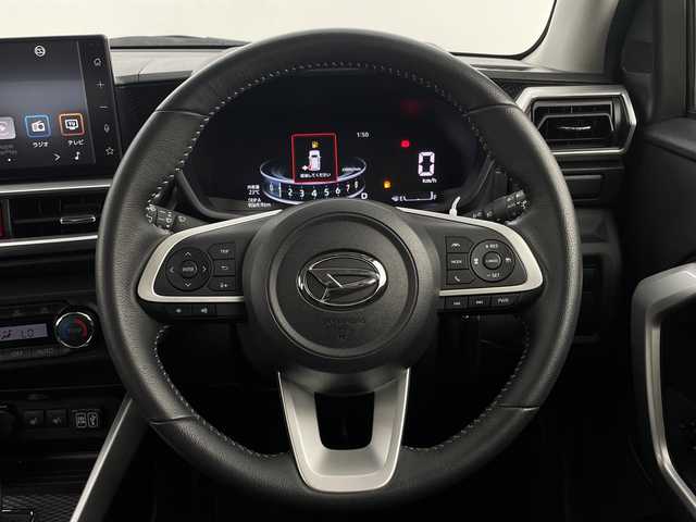 ダイハツ ロッキー プレミアム 新潟県 2019(令1)年 2.9万km ブラックマイカメタリック/シャイニングホワイトパール 純正ディスプレイオーディオ/　　フルセグ/BT/AppleCarPlay/バックカメラ/レーダークルーズコントロール/HIDオートライト/ハーフレザーシート/シートヒーター/純正アルミホイール/アイドリングストップ/スマートキー/ETC