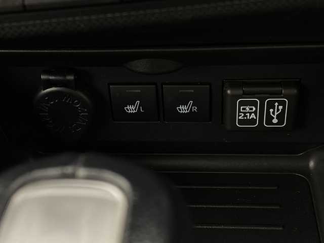 ダイハツ ロッキー プレミアム 新潟県 2019(令1)年 2.9万km ブラックマイカメタリック/シャイニングホワイトパール 純正ディスプレイオーディオ/　　フルセグ/BT/AppleCarPlay/バックカメラ/レーダークルーズコントロール/HIDオートライト/ハーフレザーシート/シートヒーター/純正アルミホイール/アイドリングストップ/スマートキー/ETC