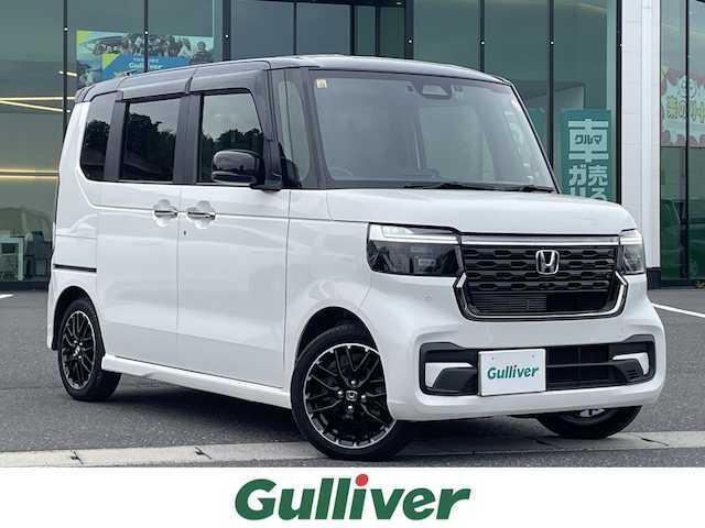 ホンダ Ｎ ＢＯＸ カスタム ターボ コーディネートS 島根県 2023(令5)年 2.3万km パールⅡ 登録時走行距離22970km/N-BOX専用9インチHondaCONNECTナビ/・フルセグTV/・Bluetooth接続/・CD/DVD再生/・ミュージックサーバー/・AppleCarPlay/・AndroidAuto/HondaSENSING/・急アクセル抑制機能/・近距離衝突軽減ブレーキ/・誤発進抑制機能/後方誤発進抑制機能/・衝突軽減ブレーキ/・歩行者事故低減ステアリング/・路外逸脱抑制機能/・渋滞追従機能付きアダプティブクルーズコントロール/・車線維持支援システム/・標識認識機能/・先行車発進お知らせ機能/・オートハイビーム/・パーキングセンサーシステム/バックカメラ/両側パワースライドドア/ビルトインETC/前後ドライブレコーダー/レザーシート/前席シートヒーター/パドルシフト/LEDヘッドライト/ベンチシート/スマートキー/プッシュスタート