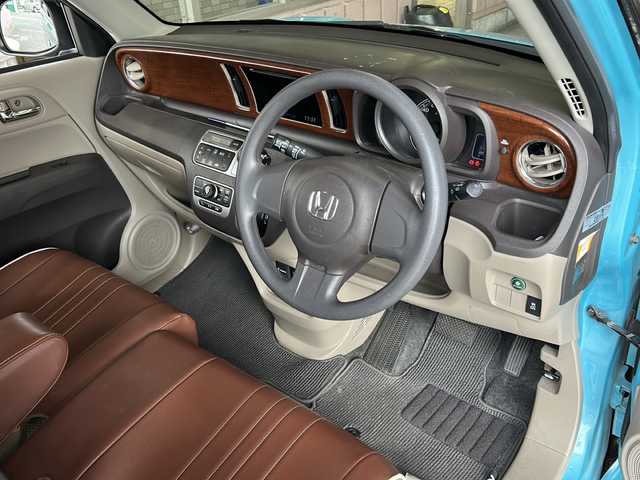 ホンダ Ｎ ＯＮＥ G Lパッケージ 静岡県 2013(平25)年 5.4万km 青 純正オーディオ/・Bluetooth/CD/DVD/主要装備/・ドライブレコーダー　/・バックカメラ　/・オートライト　　/・アイドリングストップ　/・オートエアコン　/・純正フロアマット　/・純正アルミキャップ　/・社外レザーシート　/・ＨＤＭＩ　/・プッシュスタート　/・スマートキー/・パワーステアリング/・パワーウィンドウ