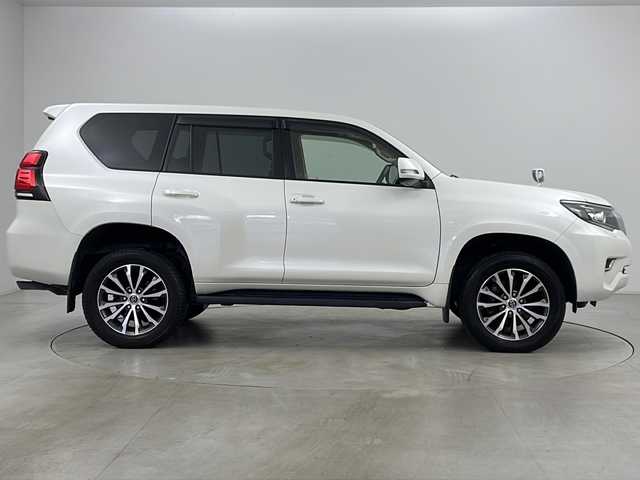 トヨタ ランドクルーザー プラド TX Lパッケージ 道央・札幌 2020(令2)年 4.1万km ホワイトパールクリスタルシャイン ・４ＷＤ/・社外ナビ＆ＴＶ＆ＢＴ＆ＤＶＤ＆ＣＤ/・バックカメラ/・ワンオーナー/・衝突被害軽減ブレーキ/・アダプティブクルーズコントロール/・レーンキープアシスト/・コーナーセンサー/・前席シートヒーター＆ベンチレーション＆パワーシート/・全席ベージュ革/・ＬＥＤヘッドライト/・社外ドライブレコーダー/・ＥＴＣ