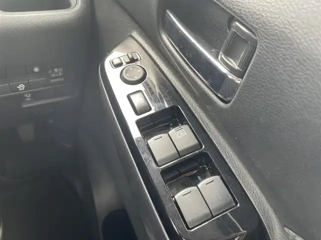 日産 ルークス ハイウェイスター X 熊本県 2021(令3)年 2.7万km パール 社外ナビ/TV/BT/CD/SD/USB/AM/FM/AUX/全方位カメラ/・バックカメラ/前後ドラレコ/エマージェンシーブレーキ/前後コーナーセンサー/車線逸脱警報/標識検知/ふらつき警報/先行車発進お知らせ/アイドリングストップ/ステアリングリモコン/オートライト/・LEDヘッドライト/・LEDフォグライト/・オートハイビーム/・ヘッドライトレベライザー/純正AW/純正ドアバイザー/純正フロアマット/プッシュスタート/・スマートキー/・スペアキー×１/電動格納ミラー/・ミラーウィンカー