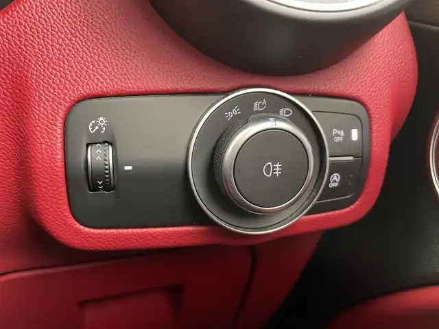 アルファロメオ ステルヴィオ ファーストエディション 道央・札幌 2018(平30)年 11.3万km ストロンボリグレー ・４WD /・衝突被害軽減ブレーキ/・純正ディスプレイオーディオ/・Bluetooth/USB/AUX/・バックカメラ /・レザーシート/パワーシート/・シートヒーター/・アクティブクルーズコントロール/・ブラインドスポットモニター/・harman/kurdon/・前後ドライブレコーダー