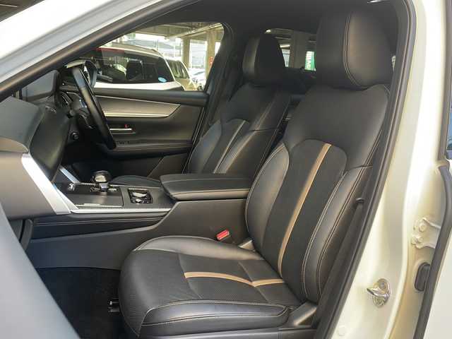 マツダ ＣＸ－６０ XD HV エクスクルーシブスポーツ 広島県 2023(令5)年 3.3万km ロジウムホワイトプレミアムメタリック 禁煙車/ワンオーナー/ドライバー・パーソナライゼーション・システムパッケージ/ヘッドアップディスプレイ/レーダークルーズコントロール/レーンキープアシスト/車線逸脱警報/ブラインドスポットモニタリング/降車時警告/速度標識認識/交通標識認識/スマートシティブレーキサポート/AT誤発進抑制制御/マツダコネクトナビ/・BT/USB/TV/AppleCarPlay/AndroidAuto/BOSEサウンドシステム/360°ビューモニター/前後コーナーセンサー/黒革シート/D/N席パワーシート/全席シートヒーター/D/N席エアシート/シートメモリー/革巻きステアリング/ステアリングヒーター/ダウンヒルアシスト/パドルシフト/LEDヘッドライト/オートハイビーム/ヘッドライトウォッシャー/リバース連動電格ミラー/スマートキー/プッシュスタート/スペアキー/ワイヤレス充電/AC100V150W電源/ETC/フロアマット/トノカバー/純正20インチAW