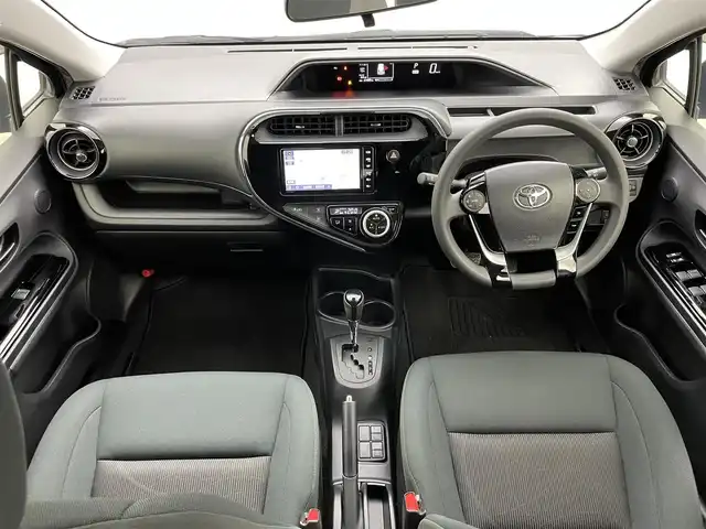 トヨタ アクア S スタイルブラック 岡山県 2018(平30)年 2.8万km ジュエリーパープルマイカM 純正SDナビ【NSZT-W68T】/(CD/DVD/BT/フルセグ)/バックカメラ/プッシュスタート/スマートキー/ビルトインETC/アイドリングストップ/LEDヘッドライト/トヨタセーフティセンス/・衝突軽減ブレーキ/・レーンキープアシスト/・横滑り防止装置/・オートハイビーム/純正フロアマット/ドアバイザー