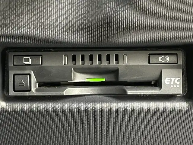 トヨタ アクア S スタイルブラック 岡山県 2018(平30)年 2.8万km ジュエリーパープルマイカM 純正SDナビ【NSZT-W68T】/(CD/DVD/BT/フルセグ)/バックカメラ/プッシュスタート/スマートキー/ビルトインETC/アイドリングストップ/LEDヘッドライト/トヨタセーフティセンス/・衝突軽減ブレーキ/・レーンキープアシスト/・横滑り防止装置/・オートハイビーム/純正フロアマット/ドアバイザー