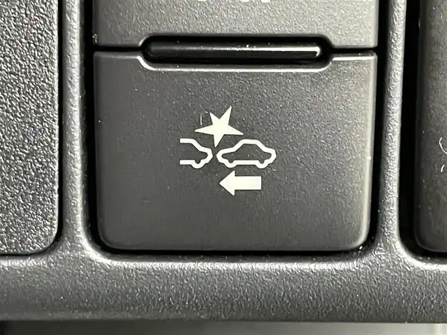 トヨタ アクア S スタイルブラック 岡山県 2018(平30)年 2.8万km ジュエリーパープルマイカM 純正SDナビ【NSZT-W68T】/(CD/DVD/BT/フルセグ)/バックカメラ/プッシュスタート/スマートキー/ビルトインETC/アイドリングストップ/LEDヘッドライト/トヨタセーフティセンス/・衝突軽減ブレーキ/・レーンキープアシスト/・横滑り防止装置/・オートハイビーム/純正フロアマット/ドアバイザー