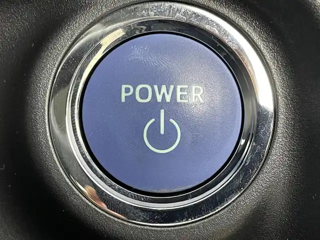 トヨタ アクア S スタイルブラック 岡山県 2018(平30)年 2.8万km ジュエリーパープルマイカM 純正SDナビ【NSZT-W68T】/(CD/DVD/BT/フルセグ)/バックカメラ/プッシュスタート/スマートキー/ビルトインETC/アイドリングストップ/LEDヘッドライト/トヨタセーフティセンス/・衝突軽減ブレーキ/・レーンキープアシスト/・横滑り防止装置/・オートハイビーム/純正フロアマット/ドアバイザー