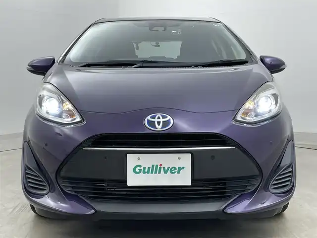 トヨタ アクア S スタイルブラック 岡山県 2018(平30)年 2.8万km ジュエリーパープルマイカM 純正SDナビ【NSZT-W68T】/(CD/DVD/BT/フルセグ)/バックカメラ/プッシュスタート/スマートキー/ビルトインETC/アイドリングストップ/LEDヘッドライト/トヨタセーフティセンス/・衝突軽減ブレーキ/・レーンキープアシスト/・横滑り防止装置/・オートハイビーム/純正フロアマット/ドアバイザー