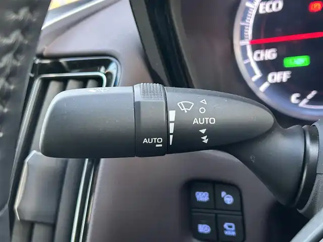 トヨタ クラウン ハイブリッド G 愛媛県 2019(令1)年 4.9万km プレシャスブラックパール 登録時走行距離：48169Km/純正メーカーOPメモリナビ/AM/FM/CD/DVD/TV/BT/SD/ETC2.0/Bカメラ/前後ドラレコ/パワーシート/追従クルコン/横滑り防止装置/盗難防止装置/衝突軽減システム/前後コーナーセンサー/LEDヘッドライト/オートライト/オートハイビーム/エンジンスタートボタン/スマートキー/純正アルミホイール/純正フロアマット