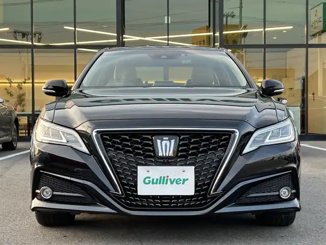 トヨタ クラウン ハイブリッド G 愛媛県 2019(令1)年 4.9万km プレシャスブラックパール 登録時走行距離：48169Km/純正メーカーOPメモリナビ/AM/FM/CD/DVD/TV/BT/SD/ETC2.0/Bカメラ/前後ドラレコ/パワーシート/追従クルコン/横滑り防止装置/盗難防止装置/衝突軽減システム/前後コーナーセンサー/LEDヘッドライト/オートライト/オートハイビーム/エンジンスタートボタン/スマートキー/純正アルミホイール/純正フロアマット