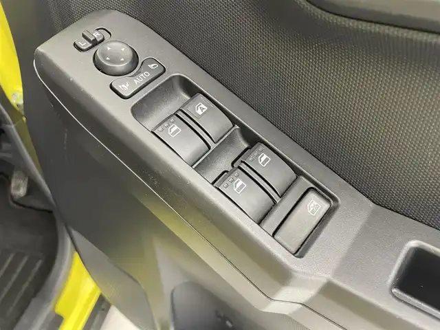 ダイハツ タフト G 愛知県 2020(令2)年 6.4万km レモンスカッシュクリスタルM 純正９型スマホ連携ナビ　/UVIRカットシェード付きガラスルーフ　/ＢＴ　ＣＤ　ＤＶＤ　フルセグＴＶ　ＦＭ　ＡＭ　ＳＤ　/全周囲カメラ　/ETC/LEDオートヘッドライト/スマートアシスト　/車線逸脱警報/前方後方誤発進抑制/衝突回避支援ブレーキ/先行車発進告知/標識認識機能/スマートパノラマパーキングアシスト/電動パーキングブレーキ/ブレーキホールド/電動格納ミラー/フロアマット/ルーフレール/純正ドライブレコーダー　/シートヒーター/スマートキー