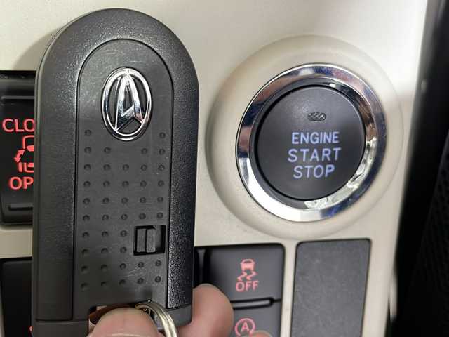 ダイハツ ムーヴ キャンバス G メイクアップ リミテッド　SAⅢ 広島県 2022(令4)年 2.2万km パールホワイトⅢ/ナチュラルベージュマイカメタリック 2トーン パノラマモニター/両側パワースライドドア/社外ナビ/シートヒーター/スマートアシスト/・衝突回避支援ブレーキ/・車線逸脱警報/・車線逸脱抑制/・オートハイビーム/・誤発進抑制機能/LEDヘッドランプ/ETC/ドライブレコーダー