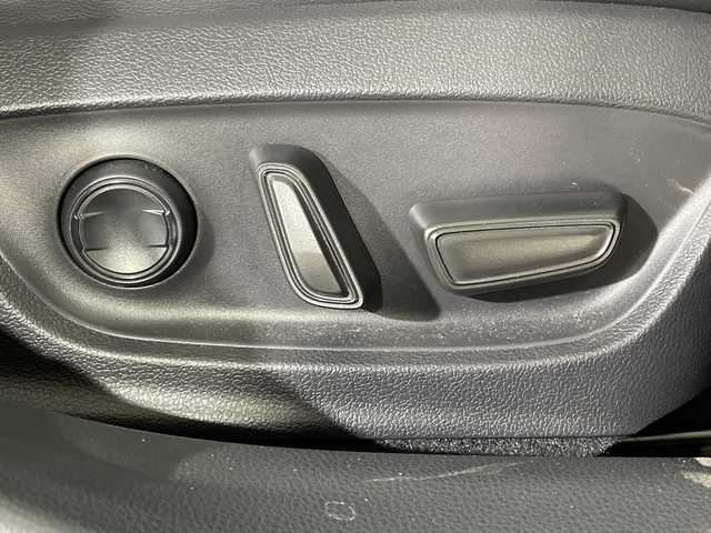 トヨタ プリウス Z 神奈川県 2024(令6)年 4.5万km アティチュードブラックマイカ トヨタセーフティセンス/純正12.3型ディスプレイオーディオ/・BT/フルセグTV/USB/MiraCast/パノラミックビューモニター/デジタルインナーミラー/AC100V/置くだけ充電/モデリスタエアロキット/ビルトインETC2.0/BSM/パーキングアシスト/パワーバックドア/電動サイドブレーキ/オートブレーキホールド/レザー調シート/パワーシート(D)/メモリシート(D)/シートヒーター(D/N)/ベンチレーション(D/N)/EVモード/ECO/SPORTモード/革巻きステアリング/ステアリングスイッチ/Autoライト/ステアリングヒーター/ヘッドライトレベライザー/LEDヘッドライト/電動格納ミラー/ウィンカーミラー/フロアマット/純正ドアバイザー/純正19インチアルミホイール