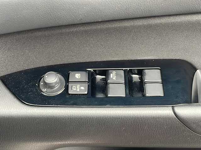 マツダ ＣＸ－５ XD プロアクティブ 三重県 2018(平30)年 4.7万km ソウルレッドクリスタルM 純正ナビ　【FM/AM/TV/USB/SD/AUX】/衝突軽減　/追従走行　/車線抑制　/ＢＳＭ/標識認識システム　/バックカメラ　/パワーシート　/ステアリングヒーター　/純正ドラレコ　/ビルトインＥＴＣ　/左右独立エアコン　/アイドリングストップ　/電動格納ミラー