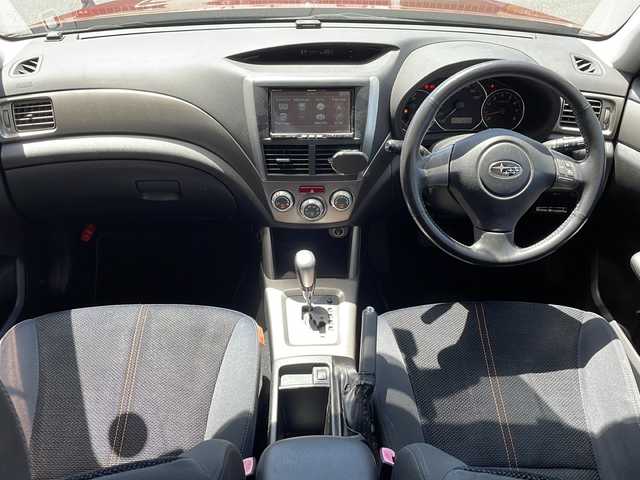 スバル フォレスター 2．0XS 静岡県 2009(平21)年 12万km カメリアレッドパール 【主要装備】/パナソニックＳＤナビ　/クルーズコントロール　/前席パワーシート　/ＥＴＣ　/純正１７インチアルミホイール　/横滑り防止機能　/リモコンキー　/ＨＩＤヘッドライト