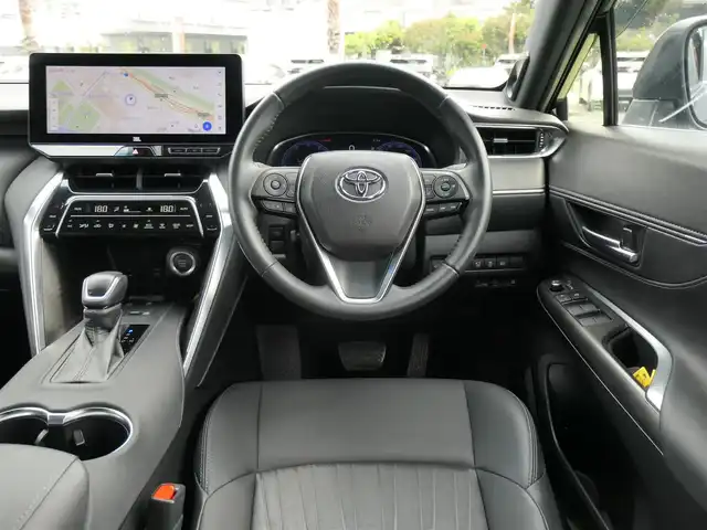 トヨタ ハリアー Z 千葉県 2023(令5)年 0.9万km プレシャスブラックパール Toyota Safety Sense/・プリクラッシュセーフティ/・レーンディパーチャーアラート/・オートハイビーム/・レーダークルーズコントロール/・ブラインドスポットモニター/ヘッドアップディスプレイ/パワーバックドア/ハーフレザーシート/運転席パワーシート/12.3インチ純正ナビ　TV BT　JBL/置くだけ充電/革巻きステアリング/ステアリングスイッチ/ETC（2.0）/LEDヘッドライト/ウインカーミラー/クリアランスソナー/純正19インチアルミホイル/サイド/カーテンエアバッグ/スマートキー