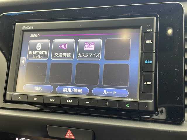 ホンダ フィット ホーム 岐阜県 2021(令3)年 1.7万km クリスタルブラックパール 純正ナビ/　(AM/FM/CD/DVD/Bluetooth/USB/iPod)/バックカメラ/ホンダセンシング/衝突軽減ブレーキ/コーナーセンサー/レーンキープアシスト/レーダークルーズコントロール/ドライブレコーダー/LEDヘッドライト/電動パーキングブレーキ/スペアキー/取説、保証書/純正フロアマット
