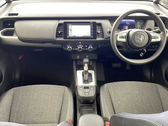 ホンダ フィット ホーム 岐阜県 2021(令3)年 1.7万km クリスタルブラックパール 純正ナビ/　(AM/FM/CD/DVD/Bluetooth/USB/iPod)/バックカメラ/ホンダセンシング/衝突軽減ブレーキ/コーナーセンサー/レーンキープアシスト/レーダークルーズコントロール/ドライブレコーダー/LEDヘッドライト/電動パーキングブレーキ/スペアキー/取説、保証書/純正フロアマット