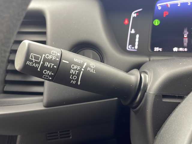 ホンダ フィット ホーム 岐阜県 2021(令3)年 1.7万km クリスタルブラックパール 純正ナビ/　(AM/FM/CD/DVD/Bluetooth/USB/iPod)/バックカメラ/ホンダセンシング/衝突軽減ブレーキ/コーナーセンサー/レーンキープアシスト/レーダークルーズコントロール/ドライブレコーダー/LEDヘッドライト/電動パーキングブレーキ/スペアキー/取説、保証書/純正フロアマット
