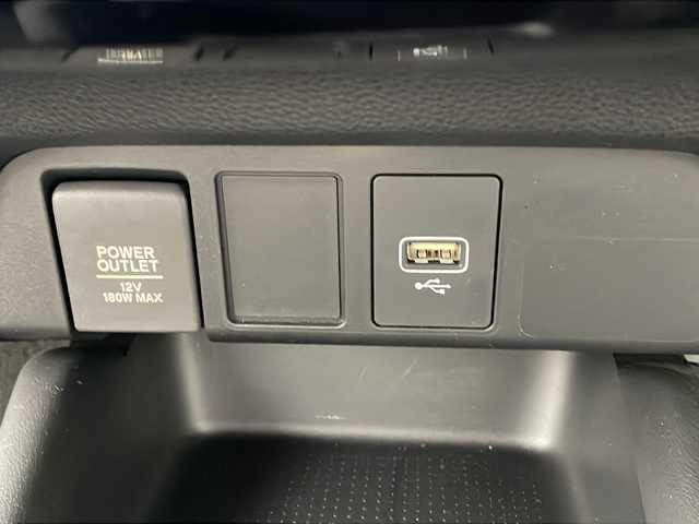ホンダ フィット ホーム 岐阜県 2021(令3)年 1.7万km クリスタルブラックパール 純正ナビ/　(AM/FM/CD/DVD/Bluetooth/USB/iPod)/バックカメラ/ホンダセンシング/衝突軽減ブレーキ/コーナーセンサー/レーンキープアシスト/レーダークルーズコントロール/ドライブレコーダー/LEDヘッドライト/電動パーキングブレーキ/スペアキー/取説、保証書/純正フロアマット