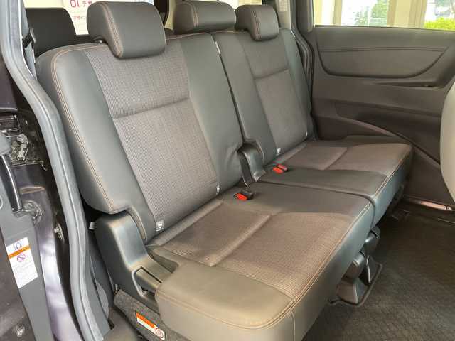 トヨタ シエンタ ハイブリッド G クエロ 埼玉県 2018(平30)年 5.2万km クールボルドーガラスフレーク トヨタセーフティセンス/社外ナビ/　　CD/DVD/BT/フルセグTV/バックカメラ/両側パワースライドドア/LEDオートライト/ハーフレザー/ステアリングスイッチ/プッシュスタート/ETC/禁煙車