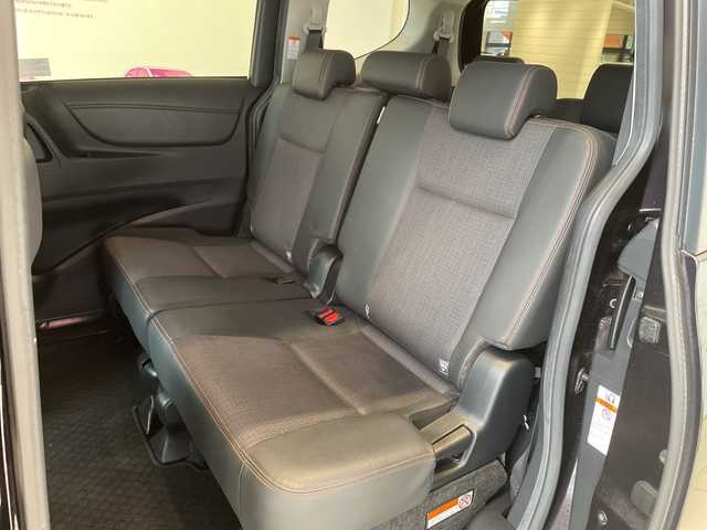 トヨタ シエンタ ハイブリッド G クエロ 埼玉県 2018(平30)年 5.2万km クールボルドーガラスフレーク トヨタセーフティセンス/社外ナビ/　　CD/DVD/BT/フルセグTV/バックカメラ/両側パワースライドドア/LEDオートライト/ハーフレザー/ステアリングスイッチ/プッシュスタート/ETC/禁煙車