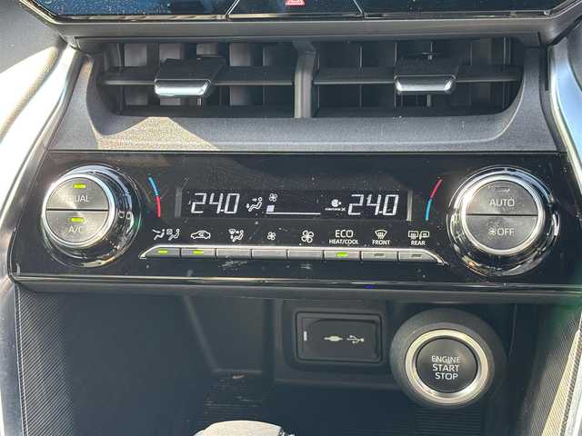 トヨタ ハリアー G 宮城県 2021(令3)年 4.1万km ホワイトパールクリスタルシャイン Toyota Safety Sense/純正ナビ/【BT・USB・AUX・フルセグTV】/バックカメラ/レーダークルーズコントロール/レーントレーシングアシスト/ロードサインアシスト/ハーフレザーシート/パワーシート/パワーバックドア/デジタルインナーミラー/コーナーセンサー/革巻きステアリング/オートライト/LEDヘッドライト/フォグライト/オートハイビーム/ウィンカーミラー/スマートキー/ETC