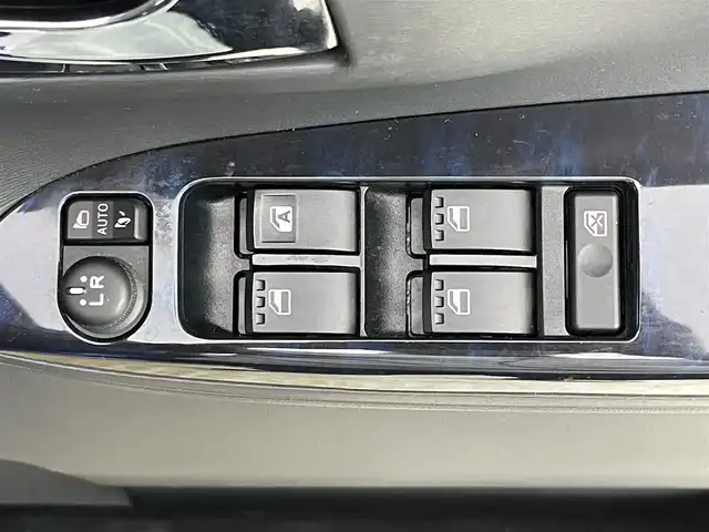 ダイハツ タント カスタム RS トップED SA Ⅲ 福島県 2017(平29)年 5.9万km ディープブルークリスタルマイカ 純正ナビ/型番:NSZN-W67D/【Bluetooth/フルセグTV/USB/CD/DVD/iPod】/両側パワースライドドア/スマートアシストIII/バックカメラ/ドライブレコーダー/ＧＰＳレーダー/コーナーセンサー（後）/運転席シートヒーター/ＬＥＤヘッドライト/ビルトインＥＴＣ/純正アルミホイール/純正フロアマット/スマートキー×1/新車保証書/取扱説明書/スペアキー×1