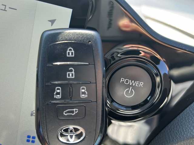 トヨタ ノア ハイブリッド S－Z 福島県 2023(令5)年 0.9万km ホワイトパールクリスタルシャイン ワンオナ　快適利便ＰＫＧＨｉｇｈ　ＨＵＤ　純正１０．５ナビ　フルセグ　ＢＴ　モデリスタ１６ＡＷ　ドライビングサポートＰＫＧ　ユニバーサルステップ　ＥＴＣ２．０　両側パワスラ　プロジェクター式ＬＥＤ