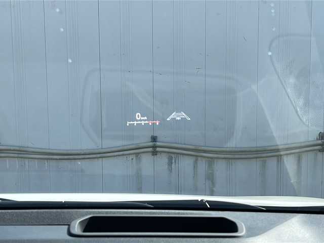 トヨタ ノア ハイブリッド S－Z 福島県 2023(令5)年 0.9万km ホワイトパールクリスタルシャイン ワンオナ　快適利便ＰＫＧＨｉｇｈ　ＨＵＤ　純正１０．５ナビ　フルセグ　ＢＴ　モデリスタ１６ＡＷ　ドライビングサポートＰＫＧ　ユニバーサルステップ　ＥＴＣ２．０　両側パワスラ　プロジェクター式ＬＥＤ
