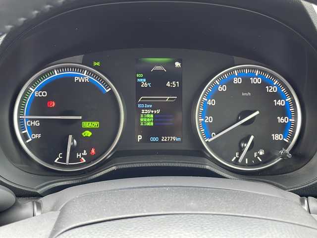 トヨタ ヴォクシー ハイブリッド S－G 山口県 2022(令4)年 2.3万km アティチュードブラックマイカ 純正ディスプレイオーディオ/・Bluetooth接続/・バックカメラ/ビルトインETC/Toyota Safety Sense/・プリクラッシュセーフティ/・レーントレーシングアシスト/・レーンチェンジアシスト/・プロアクティブドライビングアシスト/・フロントクロストラフィックアラート/・発進遅れ告知機能/・ロードサインアシスト/・レーダークルーズコントロール/・ドライバー異常時対応システム/・ブラインドスポットモニター/・オートマチックハイビーム/・クリアランスソナー/USB入力端子/AC100V/純正フロアマット/スマートキー/プッシュスタート/純正16インチアルミホイール/パワースライドドア/ウィンカーミラー