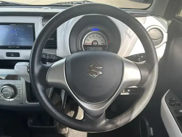 スズキ ハスラー G 岡山県 2016(平28)年 5.9万km フェニックスレッドパール/ブルーイッシュブラックパール 登録時走行距離　58650km/禁煙車/社外ナビ/　(CD/フルセグTV/Bluetooth)/バックカメラ/衝突被害軽減システム/ETC/シートヒーター（D・N席）/純正HIDヘッドライト/オートライト/プッシュスタート/スマートキー/スペアキー×1/アイドリングストップ/ドアバイザー/電動格納ミラー/純正フロアマット/横滑防止装置/盗難防止装置/取扱説明書/新車時整備手帳（保証書）