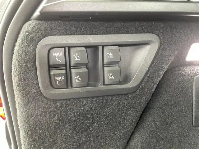 ＢＭＷ ＢＭＷ Ｘ７ xDrive40d Mスポーツ 福井県 2021(令3)年 5万km サファイアブラックP ４WD/Mスポーツ/ワンオーナー/電動パノラマ・ガラス・サンルーフ（チルト＆スライド）/ＢＭＷライブ・コックピット/（１２．３インチ　ワイド・コントロール・ディスプレイ）/【AM/FM/CD/DVD/Bluetooth/フルセグTV】/ｈａｒｍａｎ／ｋａｒｄｏｎサラウンド・サウンド・システム/リヤ・エンターテインメント・システム・プロフェッショナル/ドライビング・アシスト・プロフェッショナル/（衝突回避・被害軽減ブレーキ（事故回避アシスト付））/パーキング・アシスト・プラス/（トップ・ビュー＋３Ｄビュー、リヤ・ビュー・カメラ/（予想進路表示機能付））/マルチファンクション　/Ｍ　スポーツ専用レザーステアリングホイール/ドライビング・アシスト・プロフェッショナル/ＡＣＣ／アクティブ・クルーズ・コントロール/（ストップ＆ゴー機能付）/・高速道路渋滞時ハンズ・オフ・アシスト