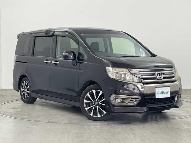 ホンダ ステップワゴン スパーダ Z クールスピリット 群馬県 2013(平25)年 9.7万km プレミアムスパークルブラックパール アルパイン１０．２型後席モニター　アルパイン９型ナビ　バックカメラ　ＥＴＣ　両側電動スライドドア　ＨＩＤヘッドライト　オートライト　クルーズコントロール　パドルシフト　ハーフレザーシート　禁煙