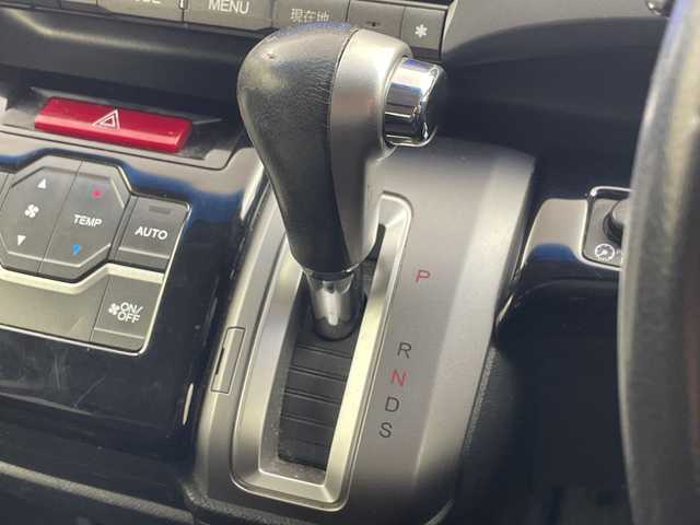 ホンダ ステップワゴン スパーダ Z クールスピリット 群馬県 2013(平25)年 9.7万km プレミアムスパークルブラックパール アルパイン１０．２型後席モニター　アルパイン９型ナビ　バックカメラ　ＥＴＣ　両側電動スライドドア　ＨＩＤヘッドライト　オートライト　クルーズコントロール　パドルシフト　ハーフレザーシート　禁煙