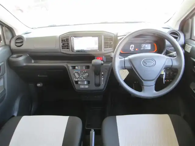 ダイハツ ミラ イース L SAⅢ 千葉県 2020(令2)年 2.4万km ブラックマイカメタリック 社外ナビ、ワンセグTV/バックカメラ/社外オーディオ【CD/SD/USB/AUX】/衝突被害軽減ブレーキ/横滑り防止装置/ヘッドライトレベライザー/オートハイビーム/アイドリングストップ/前後コーナーセンサー/社外AW付き冬タイヤ積込(155/70R13)/360°ドライブレコーダー/ETC、スペアキー/取扱説明書/ナビ取扱説明書/新車時保証書/整備記録簿(R2/4/5/7)