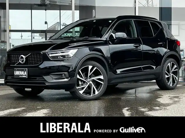 ボルボ ＸＣ４０ T5 AWD Rデザイン 富山県 2018(平30)年 4.2万km ブラック ワンオーナー/電動パノラマガラスサンルーフ/harman/kardonサラウンドサウンド/qi充電/インテリセーフ/ブラインドスポットアシスト/レーンキープアシスト/アダプティブクルーズコントロール/純正ナビ/フルセグTV/360°カメラ/ETC/パワーバックドア/純正20インチアルミホイール/LEDヘッドライト/オートハイビーム/パドルシフト/ハーフレザー/シートヒーター