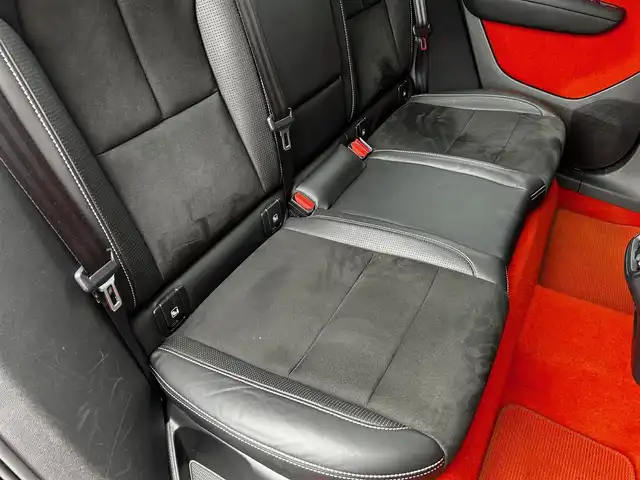 ボルボ ＸＣ４０ T5 AWD Rデザイン 富山県 2018(平30)年 4.2万km ブラック ワンオーナー/電動パノラマガラスサンルーフ/harman/kardonサラウンドサウンド/qi充電/インテリセーフ/ブラインドスポットアシスト/レーンキープアシスト/アダプティブクルーズコントロール/純正ナビ/フルセグTV/360°カメラ/ETC/パワーバックドア/純正20インチアルミホイール/LEDヘッドライト/オートハイビーム/パドルシフト/ハーフレザー/シートヒーター