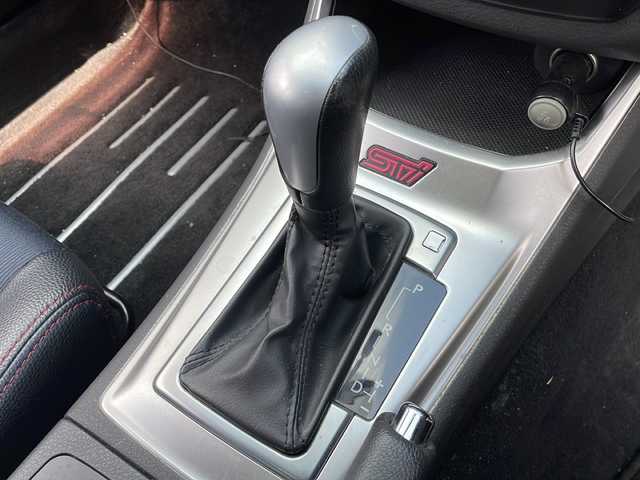 スバル インプレッサ ＷＲＸ STI A－Line 道北・旭川 2011(平23)年 9.9万km オブシディアンブラックパール ・メモリナビ（BT/CD/SD/ワンセグ）/・バックカメラ/・ビルトインETC/・純正フロアマット/・ハーフレザーシート/・パドルシフト/・社外エンジンスターター/・社外スロットルコントローラー/・社外マフラー/・ダウンサス/・WORK１８インチアルミホイール/・ドアバイザー/・ウィンカーミラー/・フォグランプ/・HID/・保証書