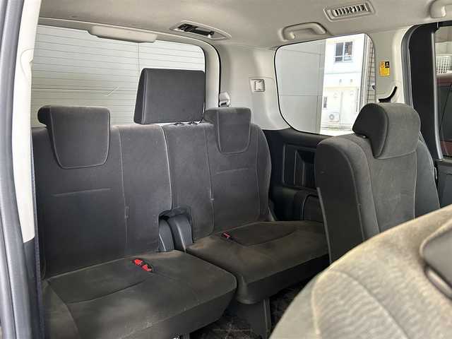 トヨタ ノア X スペシャルエディション 沖縄県 2013(平25)年 7.1万km グレーメタリック (株)IDOMが運営する【じしゃロンOO店】の自社ローン専用車両になりますこちらは現金またはオートローンご利用時の価格です。自社ローンご希望の方は別途その旨お申付け下さい/・プッシュスタート　/・純正ナビ　/・ＴＶ　/・バックカメラ　/・ＥＴＣ　/・Ｂｌｕｅｔｏｏｔｈ接続　/・両側パワースライドドア　　/・純正フロアマット　/・純正アルミホイール　/・盗難防止装置　/・取扱説明書　/・保証書