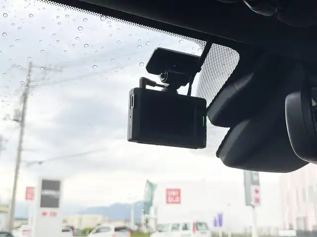 レクサス ＩＳ 300 山梨県 2021(令3)年 2.1万km ソニッククォーツ ユーザー買取/赤革　/プリクラッシュ　/ACC/純正マルチナビ/Ｂカメラ/ＬＥＤ/Ａハイビーム/Ｐシート/シートＨ/純正１８ＡＷ/コンフォートＡ/ＬＫＡ/ＢＳＡ/ＢＴ/ＣＤ/ＤＶＤ/取説/新車保証書/スペアキー