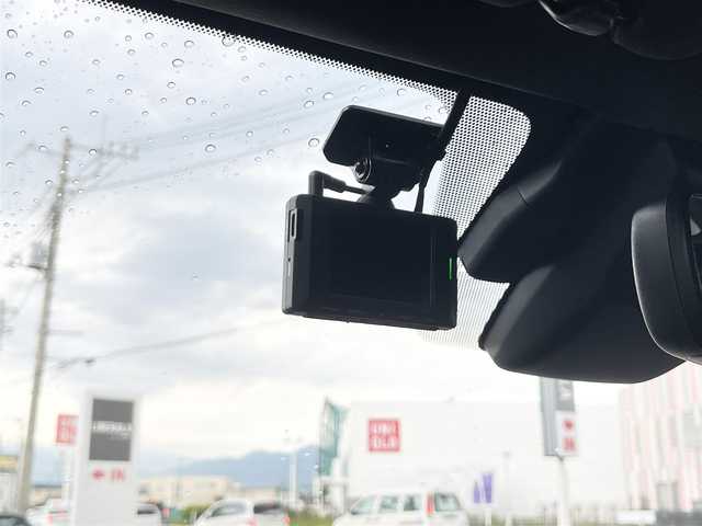 レクサス ＩＳ 300 山梨県 2021(令3)年 2.1万km ソニッククォーツ ユーザー買取/赤革　/プリクラッシュ　/ACC/純正マルチナビ/Ｂカメラ/ＬＥＤ/Ａハイビーム/Ｐシート/シートＨ/純正１８ＡＷ/コンフォートＡ/ＬＫＡ/ＢＳＡ/ＢＴ/ＣＤ/ＤＶＤ/取説/新車保証書/スペアキー
